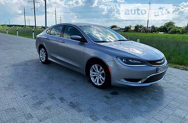 Седан Chrysler 200 2014 в Львове