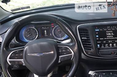 Седан Chrysler 200 2016 в Киеве