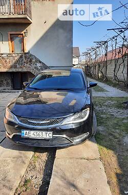 Седан Chrysler 200 2014 в Дніпрі
