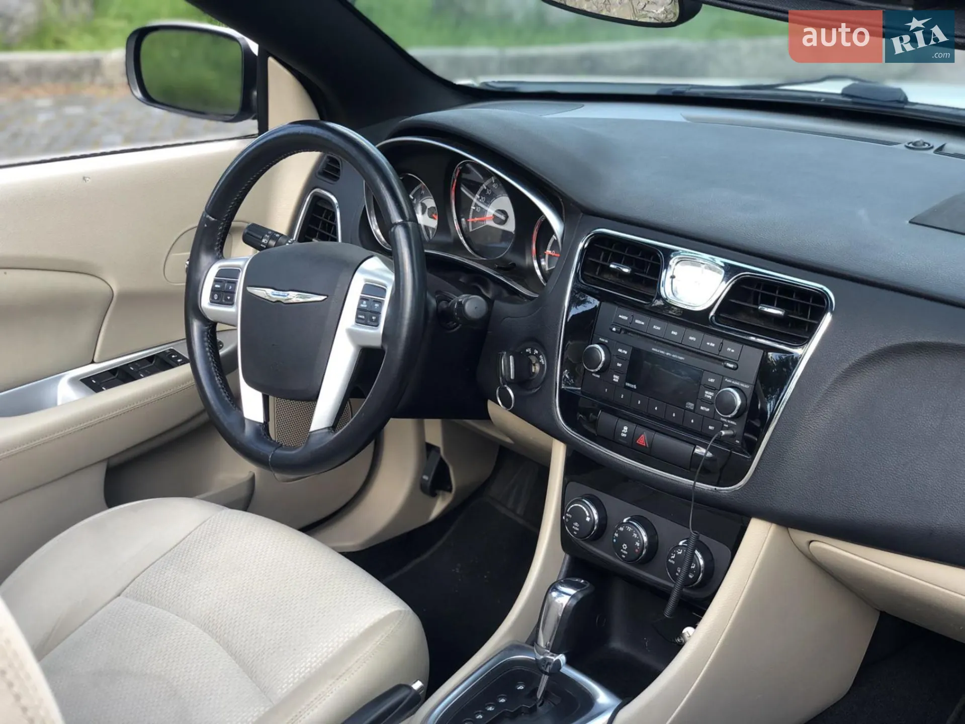 2012 Chrysler 200 - мініатюра 9
