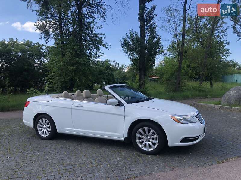 Кабриолет Chrysler 200 2012 в Житомире