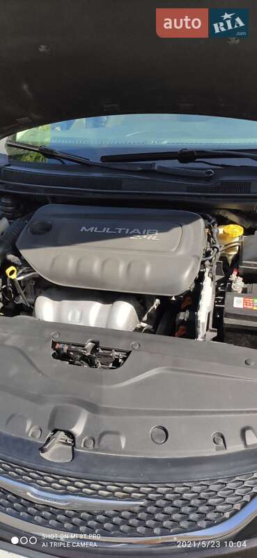 Седан Chrysler 200 2014 в Харькове