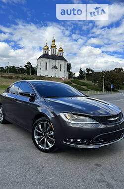 Седан Chrysler 200 2016 в 