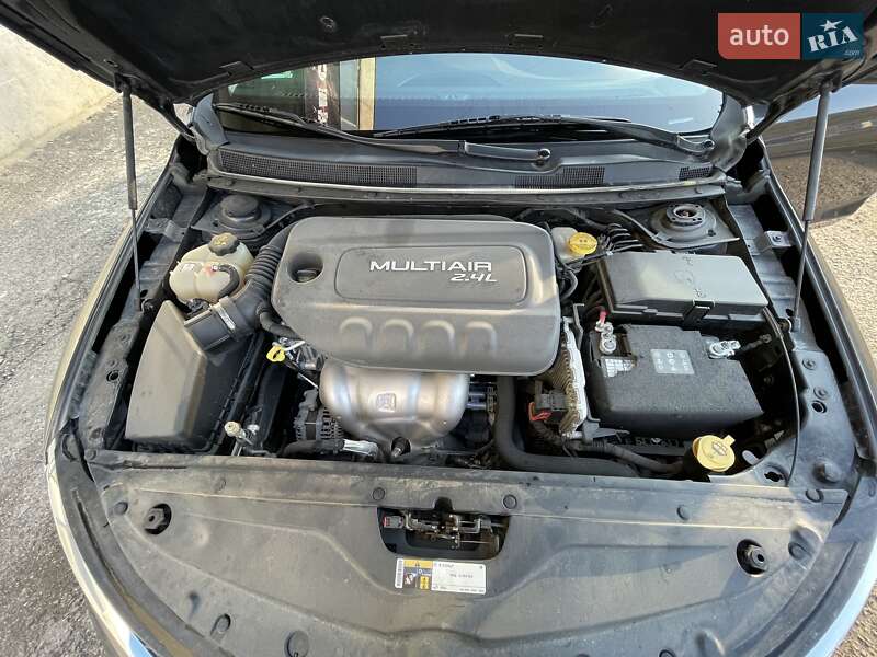 Седан Chrysler 200 2016 в Ковеле