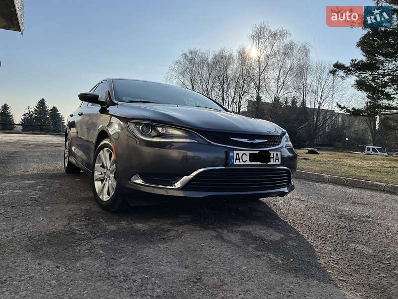 Седан Chrysler 200 2016 в Ковеле