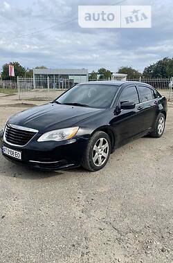 Седан Chrysler 200 2013 в Ивано-Франковске