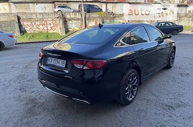 Седан Chrysler 200 2015 в 