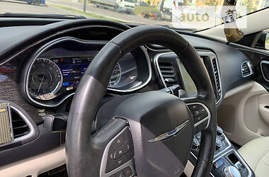 Седан Chrysler 200 2014 в 