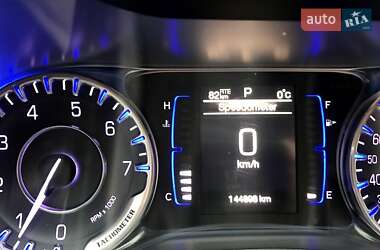 Седан Chrysler 200 2015 в Житомире