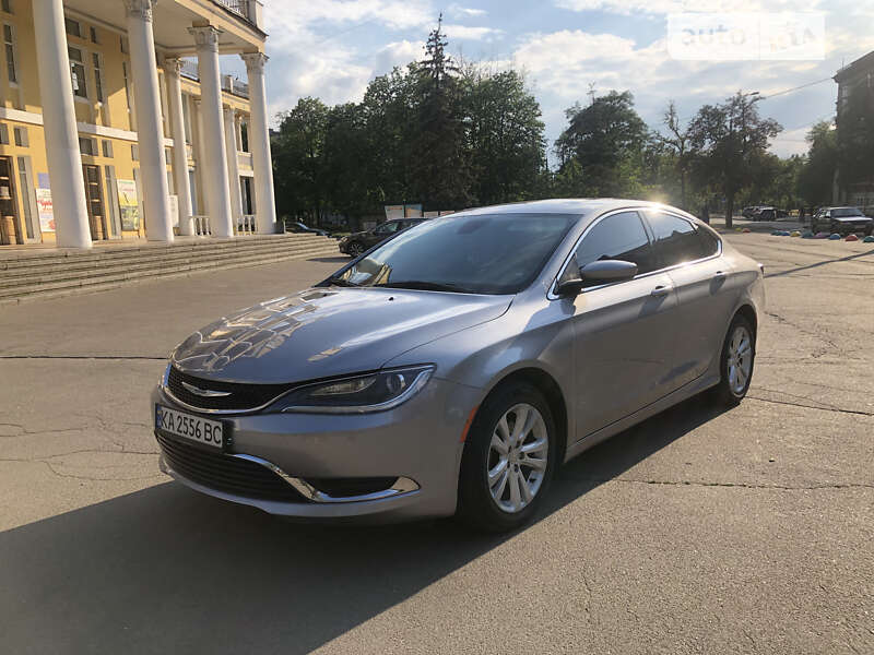 Chrysler 200 2015