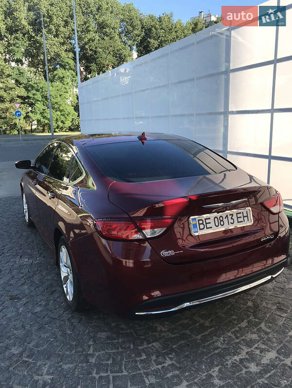 Седан Chrysler 200 2015 в Броварах