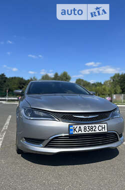 Седан Chrysler 200 2014 в Києві