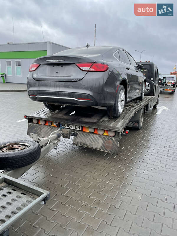 Седан Chrysler 200 2016 в Ковеле