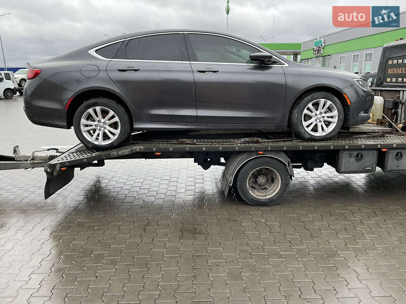 Седан Chrysler 200 2016 в Ковеле