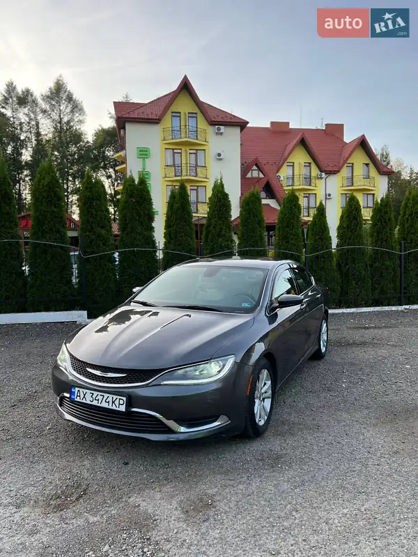 Chrysler 200