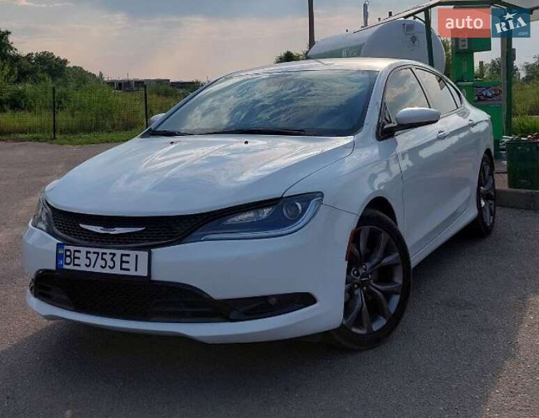 Седан Chrysler 200 2015 в Подільську