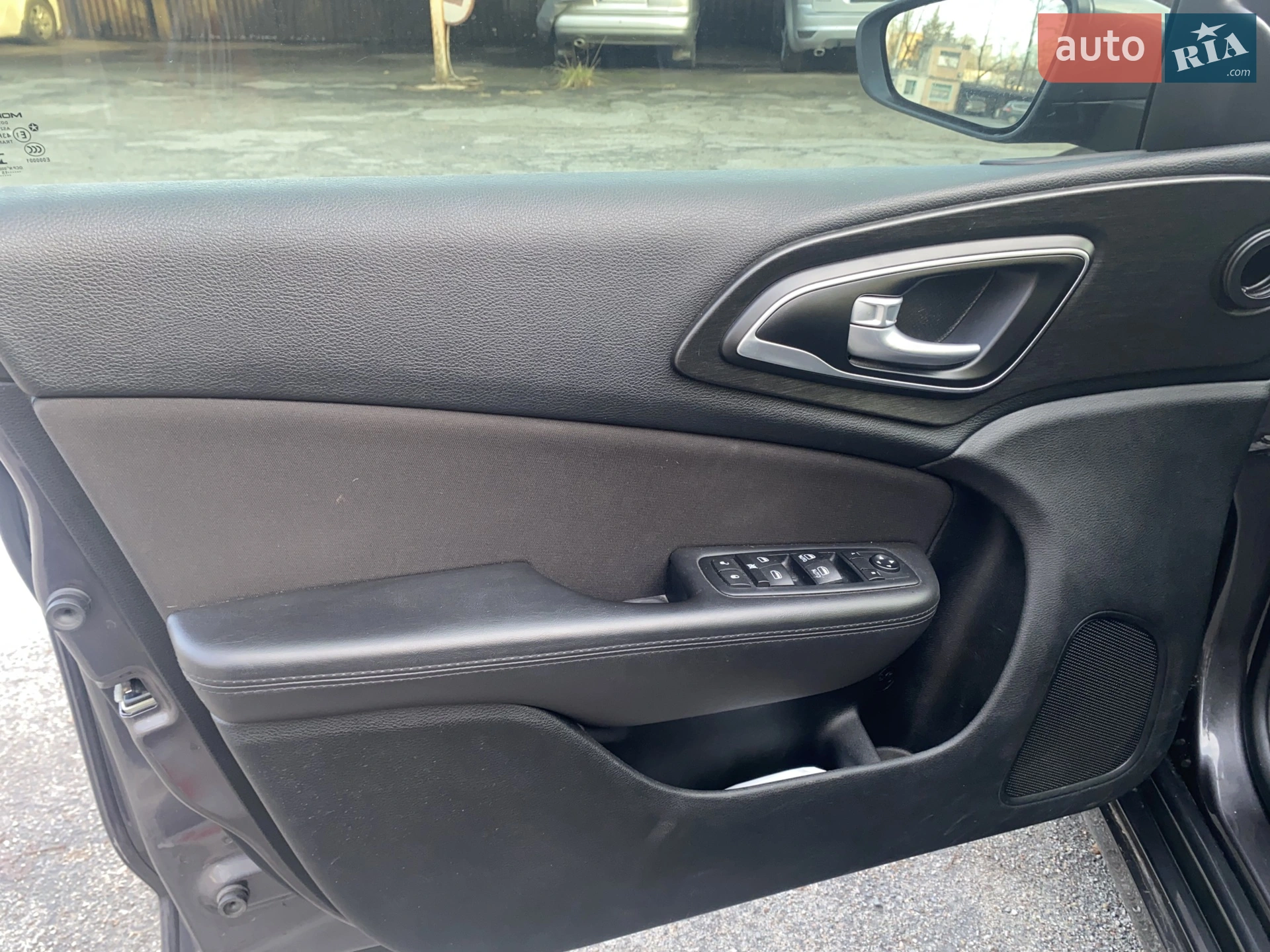 2015 Chrysler 200 - мініатюра 6