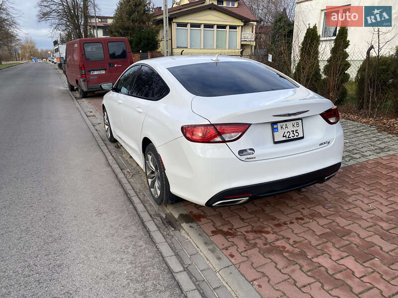 Седан Chrysler 200 2014 в Киеве