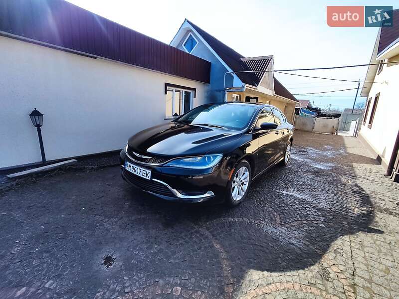 Chrysler 200 2015