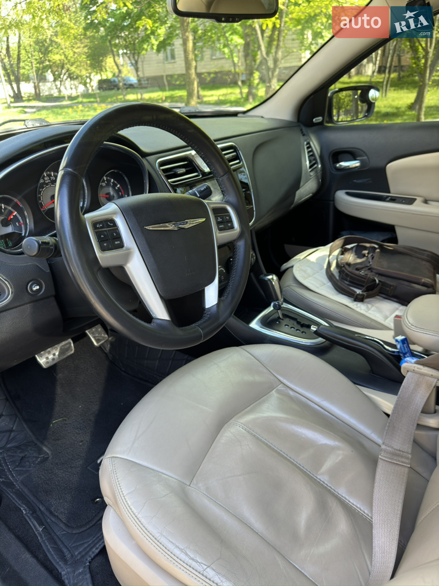 2013 Chrysler 200 - мініатюра 6