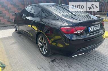 Седан Chrysler 200 2014 в 