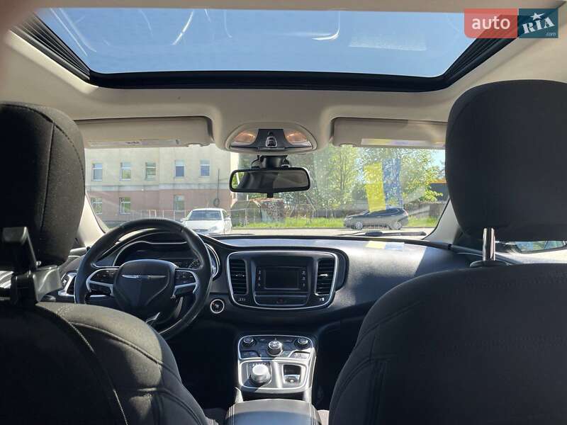 Седан Chrysler 200 2014 в Чернігові
