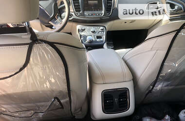 Седан Chrysler 200 2014 в 