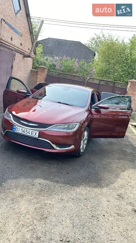 Chrysler 200