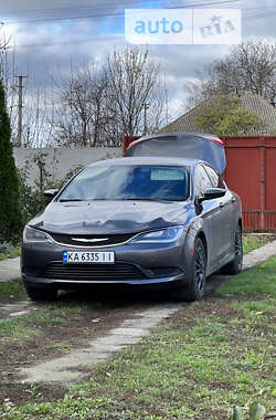 Седан Chrysler 200 2015 в 
