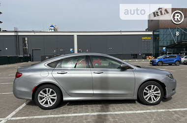 Седан Chrysler 200 2014 в Киеве