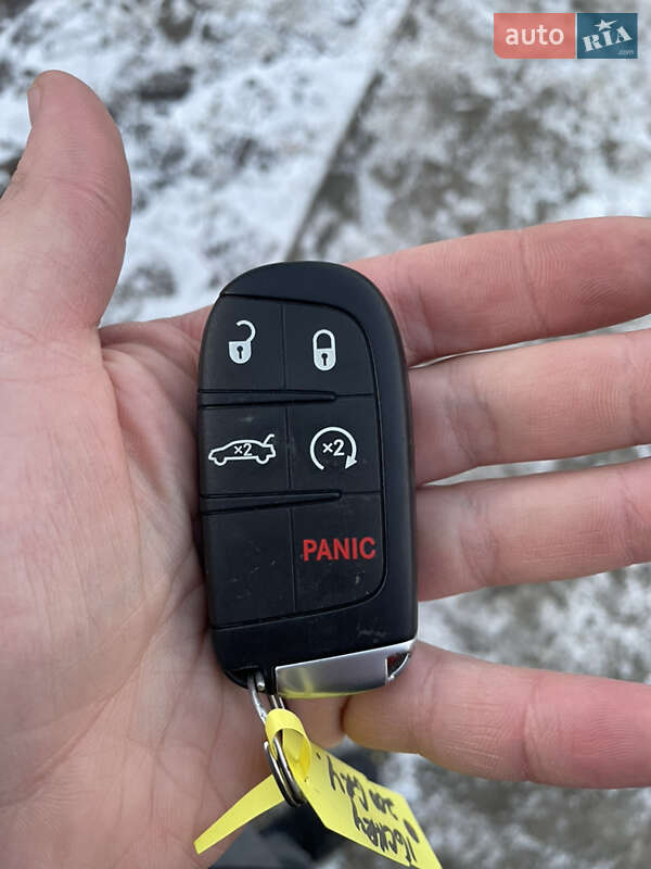 Седан Chrysler 200 2016 в Ковеле