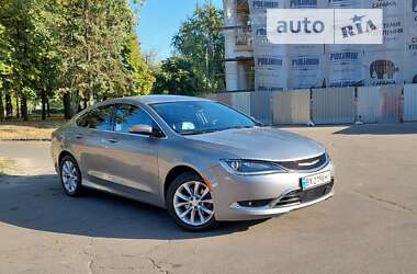 Седан Chrysler 200 2015 в Киеве