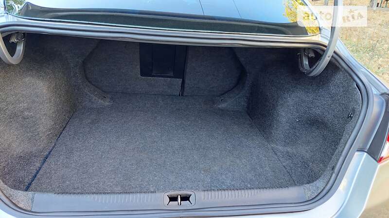Седан Chrysler 200 2015 в Києві