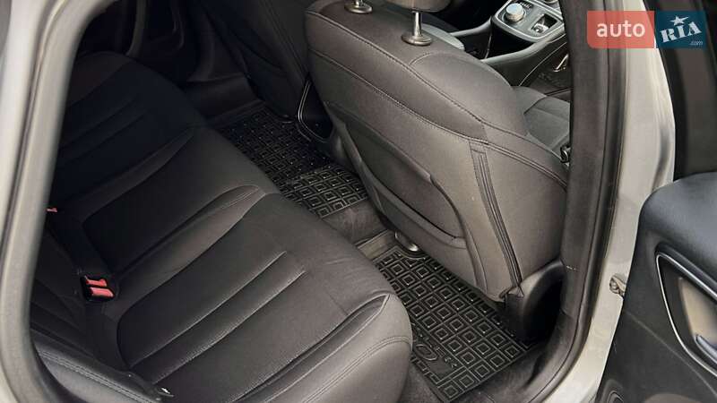 Седан Chrysler 200 2015 в Белой Церкви