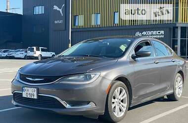 Седан Chrysler 200 2015 в Киеве