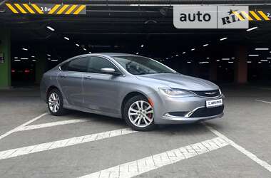 Седан Chrysler 200 2015 в Києві