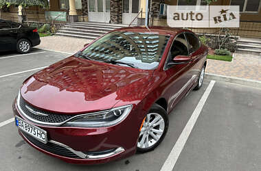 Седан Chrysler 200 2015 в Киеве