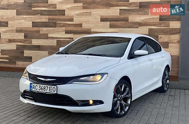 Седан Chrysler 200 2015 в Володимир-Волинському