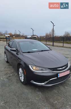 Седан Chrysler 200 2017 в Ровно