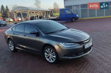 Седан Chrysler 200 2016 в Ровно