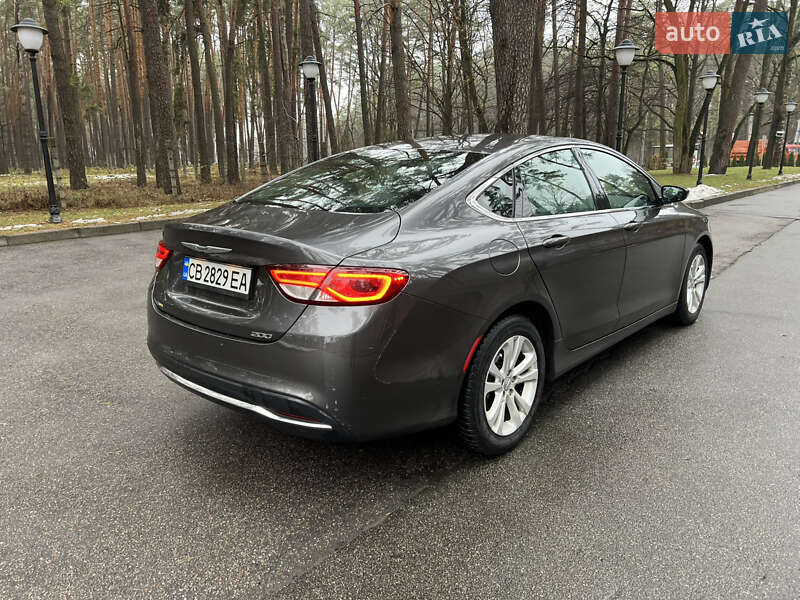 Седан Chrysler 200 2014 в Чернигове