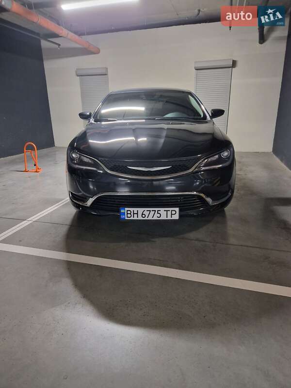 Седан Chrysler 200 2016 в Одессе