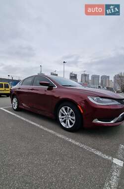 Седан Chrysler 200 2015 в Киеве