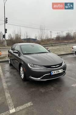 Седан Chrysler 200 2015 в Києві