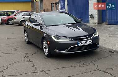 Седан Chrysler 200 2015 в Черкассах