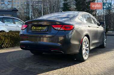Седан Chrysler 200 2015 в 