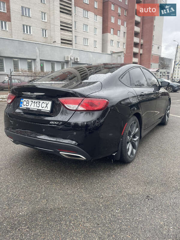 Седан Chrysler 200 2015 в Чернигове