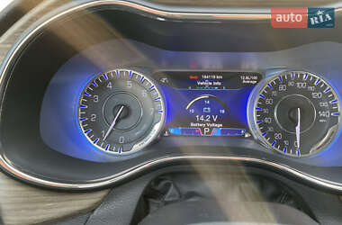 Седан Chrysler 200 2014 в 