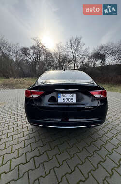 Седан Chrysler 200 2014 в 