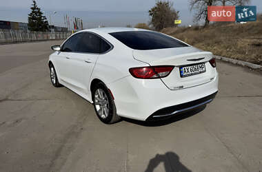 Седан Chrysler 200 2015 в 